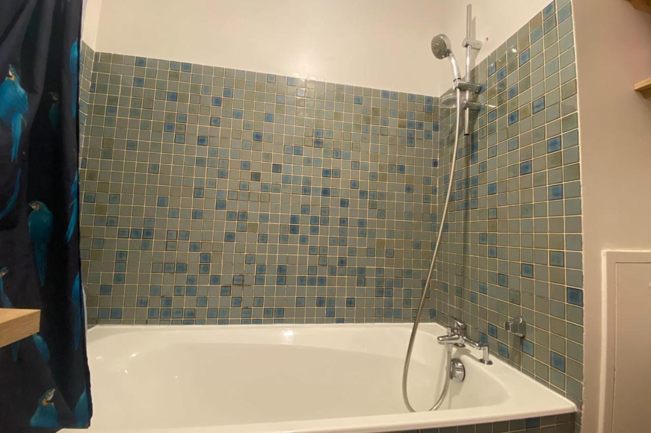 A Cosy Gem 2 Steps From The Sacre-Coeur Apartment Paris Bagian luar foto